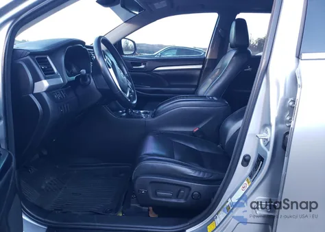 2018 Toyota Highlander Se из США, поврежденный, VIN 5TDJZRFH6JS556856